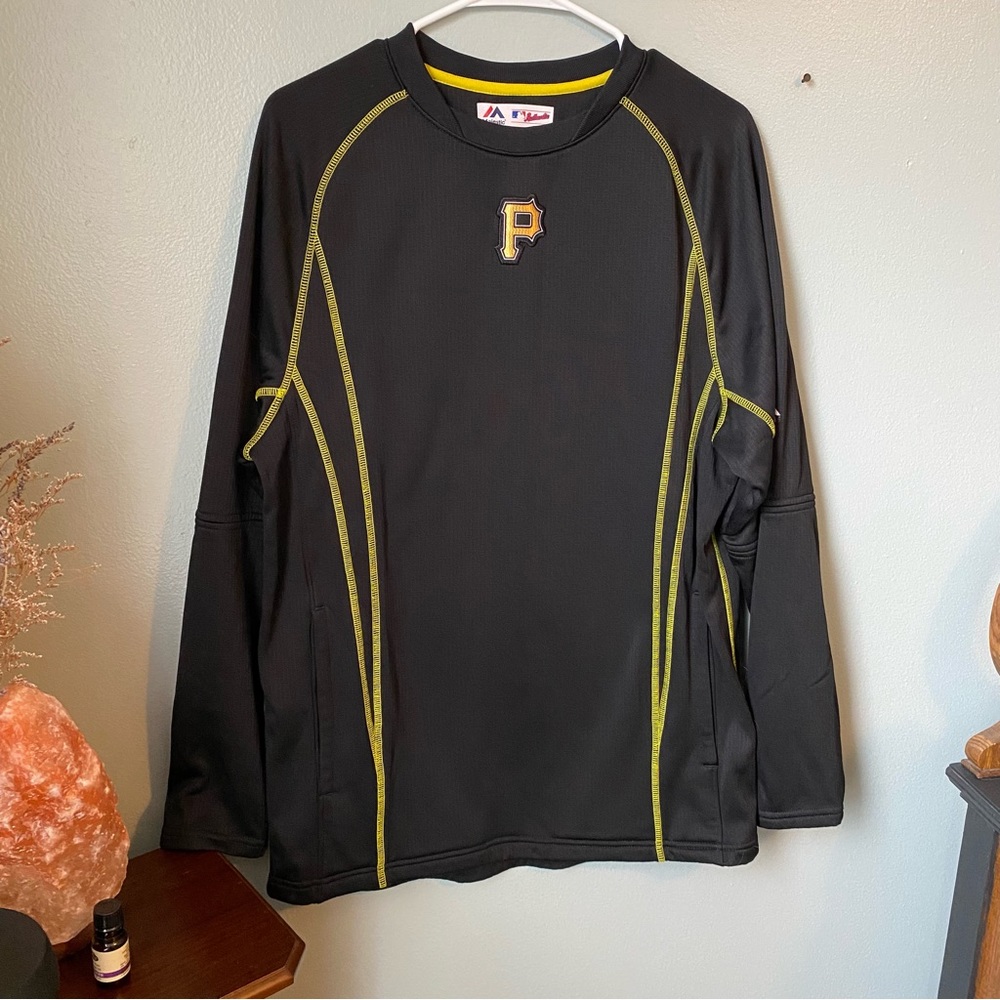Men’s Pirates Long Sleeve - Small